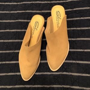 Precious pointy toe mules, pointed toe mules, NWOT
